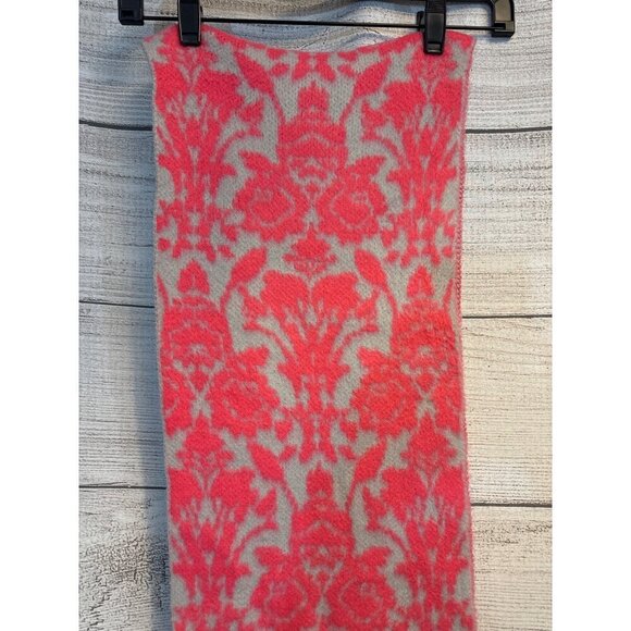Ann Taylor LOFT Pink Floral Knit Scarf OS - Picture 2 of 4